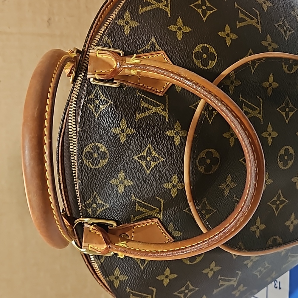 Louis Vuitton Elipse MM - Picture 5 of 12